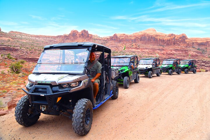 Moab Hurrah Pass Scenic 4x4 Tour  - Photo 1 of 15